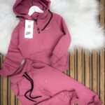 Спортен екип за момиче с дълъг ръкав NK