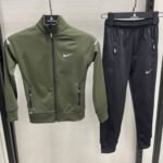 Спортен екип за момче с дълъг ръкав NK